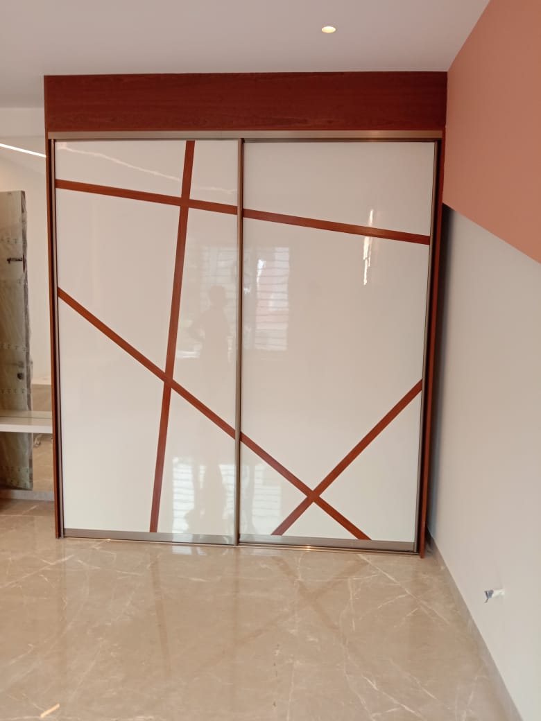 lacquer-glass-wardrobes-dealers-manufacturers-suppliers-in-noida-greater-noida-india